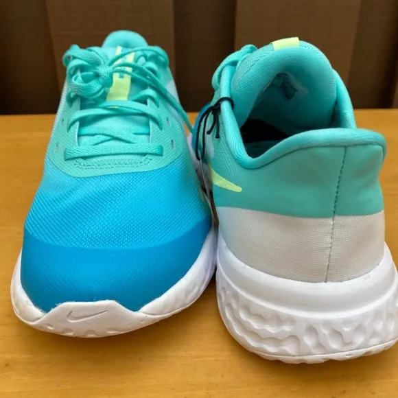 Nike Revolution 5 D2N CW1410-300 Sneakers Shoes