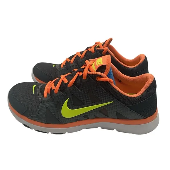 Nike running woman’s 616694-005 Black and Orange Athletic Shoes size 8.5 fitsole