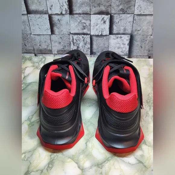 Nike Savaleos V02 Black Red White Weightlifting Shoes Size 9