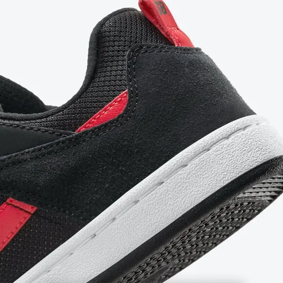 Nike SB Alleyoop Bred Suede Low Top Mens Skate Shoes Black Red 11