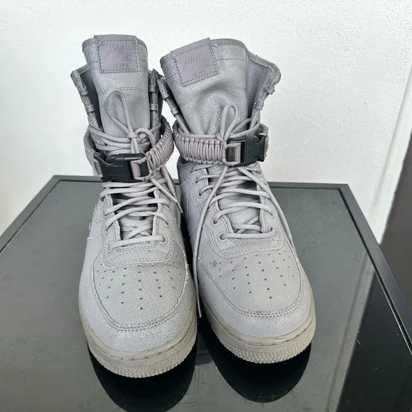 Nike SF Air Force, Men's Gray High-Top Sneakers