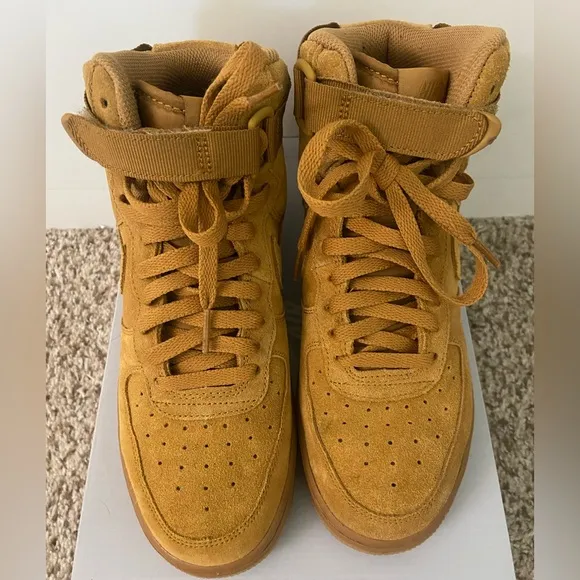 Nike Shoes| Air Force 1 High | Color: Wheat | Size 6.5 Y - Big Kids