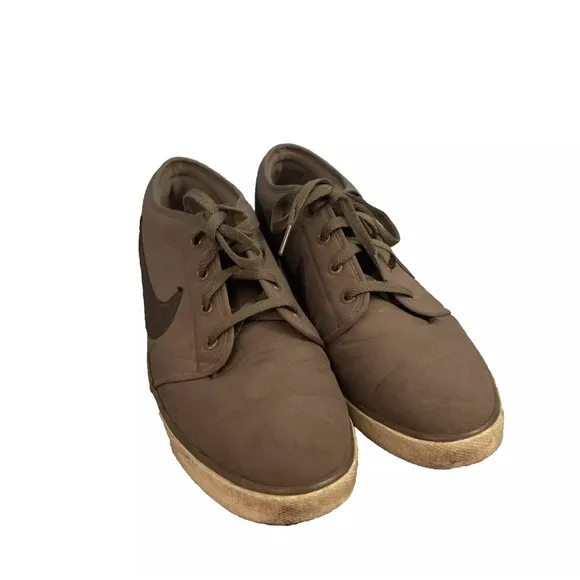 NIKE Shoes Mens 11 Brown Gray Low Top Y2k 2011 Athletic Sneakers 11 443687-200
