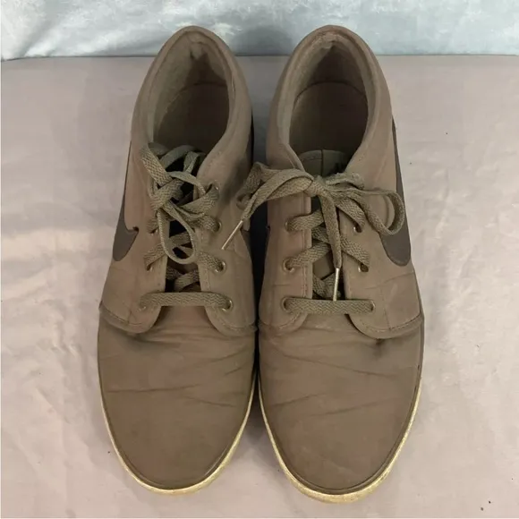 NIKE Shoes Mens 11 Brown Gray Low Top Y2k 2011 Athletic Sneakers 11 443687-200