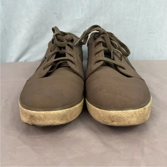 NIKE Shoes Mens 11 Brown Gray Low Top Y2k 2011 Athletic Sneakers 11 443687-200