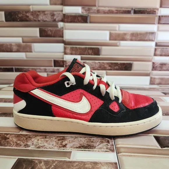 Nike Shoes Youth Size 6Y Son Of Force Red Black Low Top Basketball Sneakers
