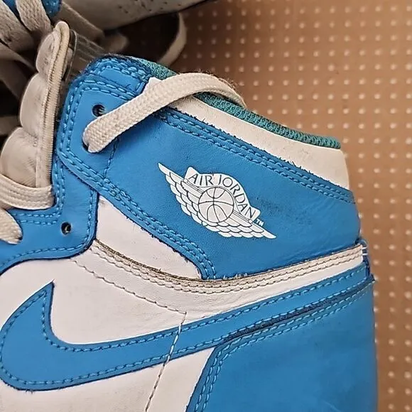 Nike shoes 1 retro high size 7y