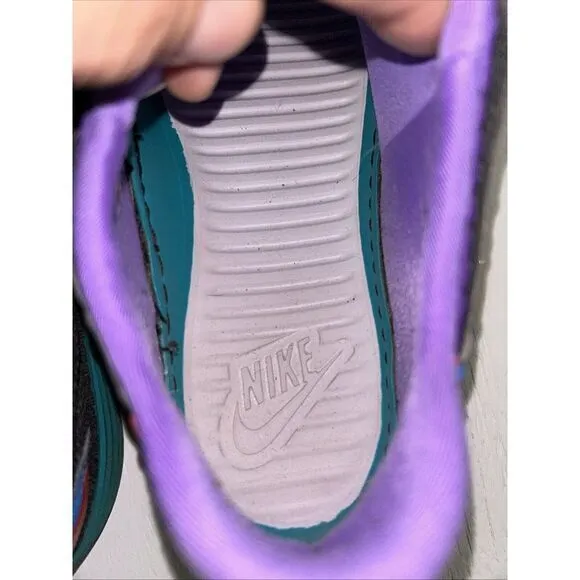 Nike Size 12 Solar soft Mocassin Black Purple‎