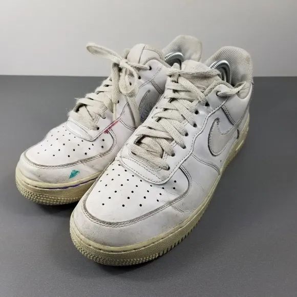 Nike Sz 8.5 Air Force 1 Low Top Mens Triple White Sneaker Shoes 315122-111.
