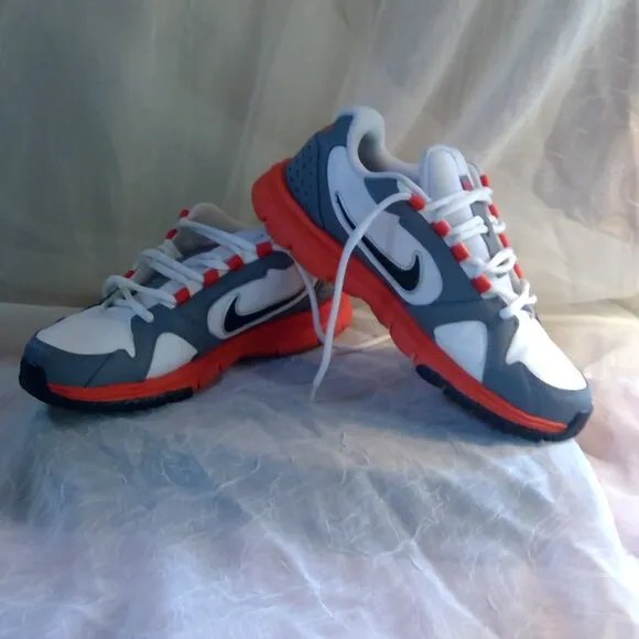 Nike Tennis Shoes (Size 6Y) - White and Gray  (Size 6Y)