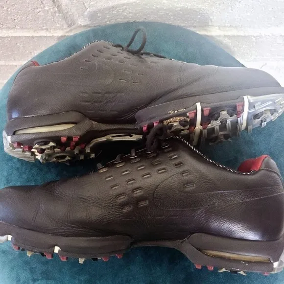 Nike Tiger Woods 314830-001 Black Low Top Golf Shoes Leather Lace up Mens 9.5