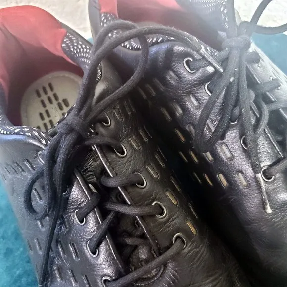 Nike Tiger Woods 314830-001 Black Low Top Golf Shoes Leather Lace up Mens 9.5