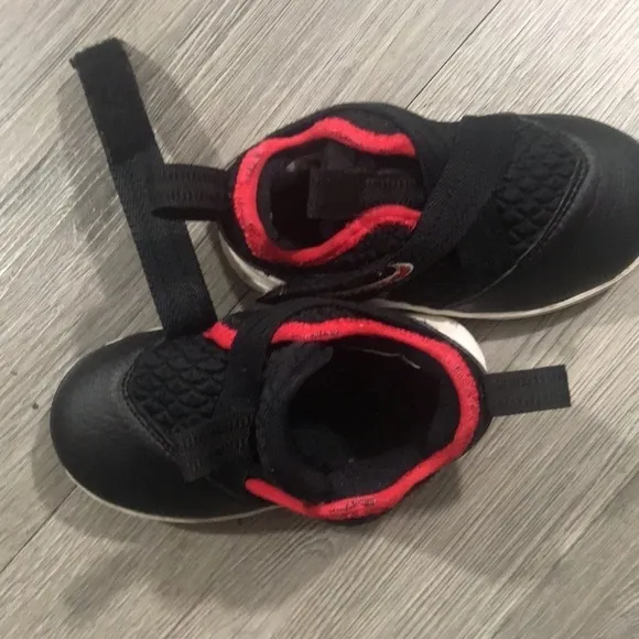 Nike Toddler Lebron Soldier XII Basketball Shoes