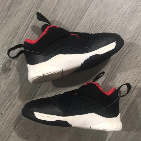 Nike Toddler Lebron Soldier XII Basketball Shoes