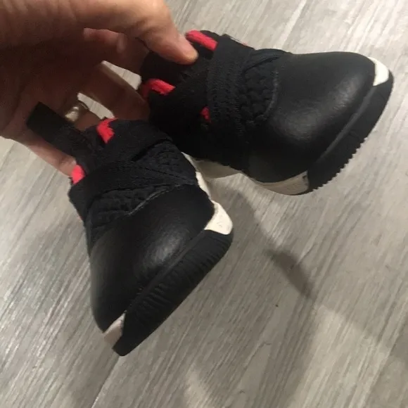 Nike Toddler Lebron Soldier XII Basketball Shoes