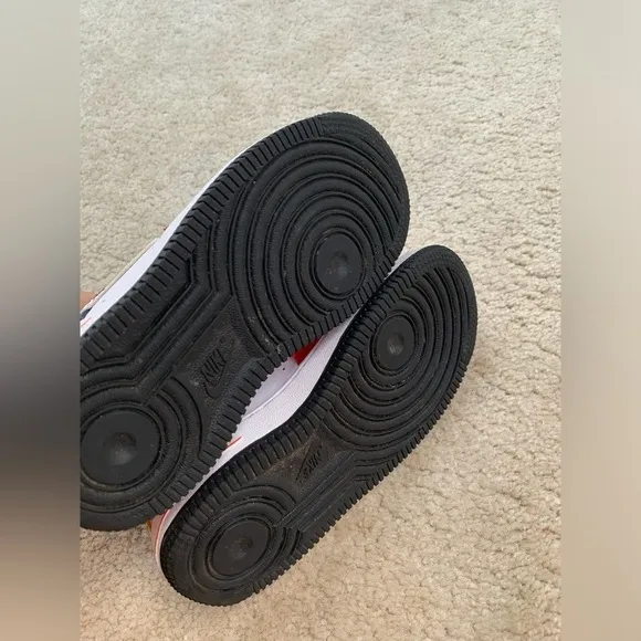 Nike Toddler Size 11 Air Force 1 Low LV8 Sneakers