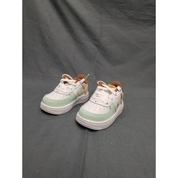 Nike Toddler's Force 1 LV8 Low Top Lace Up White Pink Green Size 5 NEW IN BOX!
