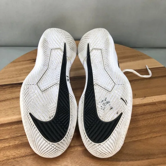 Nike Vapor Pro Tennis Shoes White Black Lightweight Comfort Youth Size 4Y