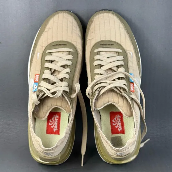 Nike Waffle One Premium 'Rattan' Low-top athletic sneaker shoes men’s size 10.5