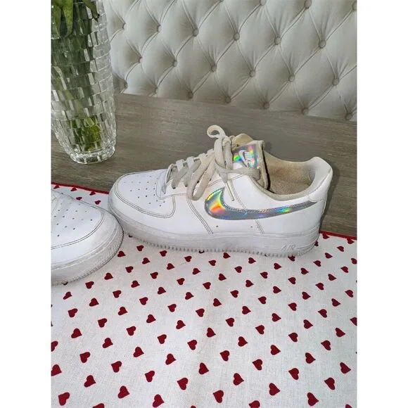 Nike Women's Air Force 1 '07 Essential Low Top Shoes White Size 7.5