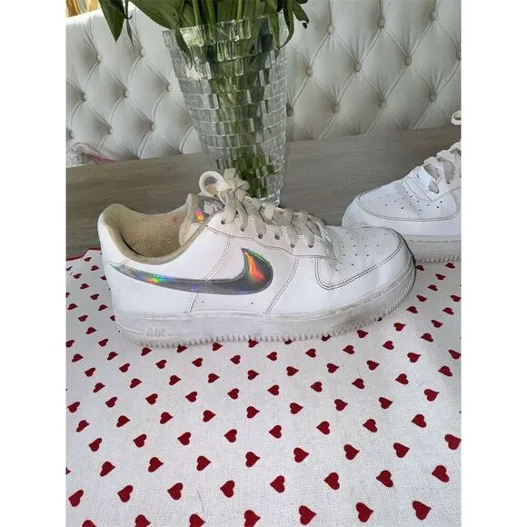 Nike Women's Air Force 1 '07 Essential Low Top Shoes White Size 7.5