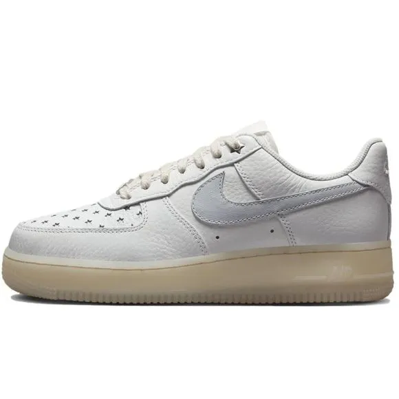 Nike Womens Air Force 1 Low '07 Shoes Size 6.5