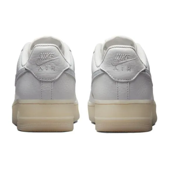 Nike Womens Air Force 1 Low '07 Shoes
