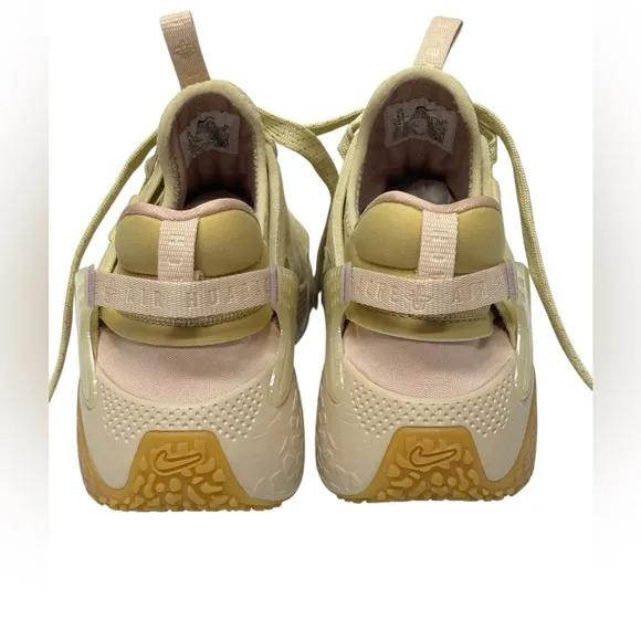 Nike Women's Air Huarache Craft Shoes 'Sand Drift' size 8.5