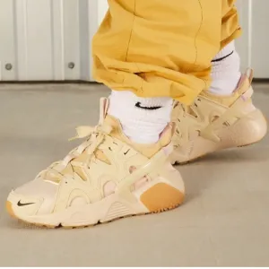 Nike Women's Air Huarache Craft Shoes 'Sand Drift' size 8.5