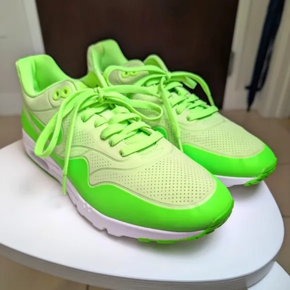 Nike Womens Air Max Neon Green and White Running Shoes 10