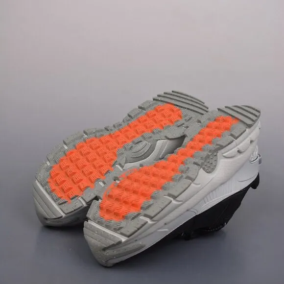 Nike Zoom Vomero Roam Men's Winterized Shoes Gray