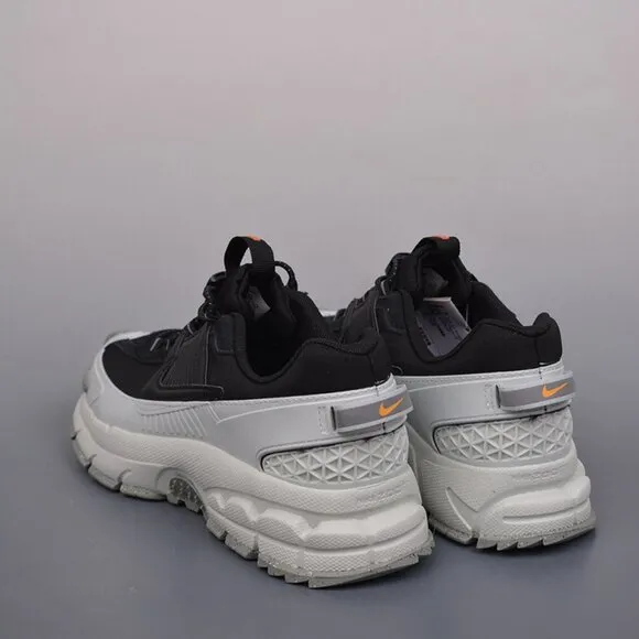 Nike Zoom Vomero Roam Men's Winterized Shoes Gray
