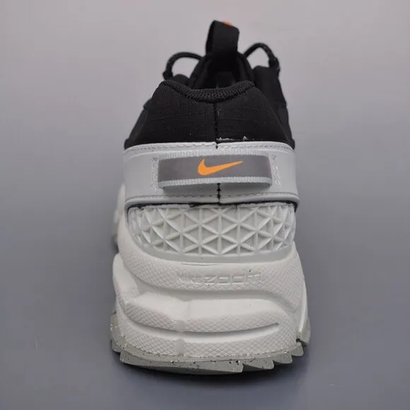 Nike Zoom Vomero Roam Men's Winterized Shoes Gray