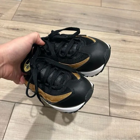 Nike Air Max 95 Youth 1Y Sneaker Shoes Black Metallic Gold 905461-032