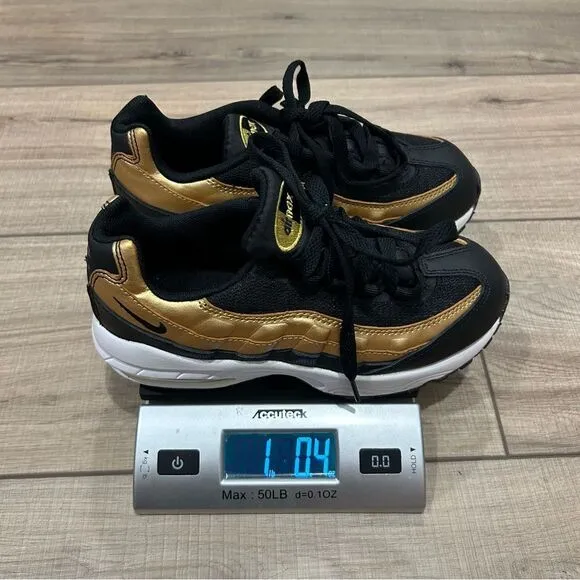 Nike Air Max 95 Youth 1Y Sneaker Shoes Black Metallic Gold 905461-032