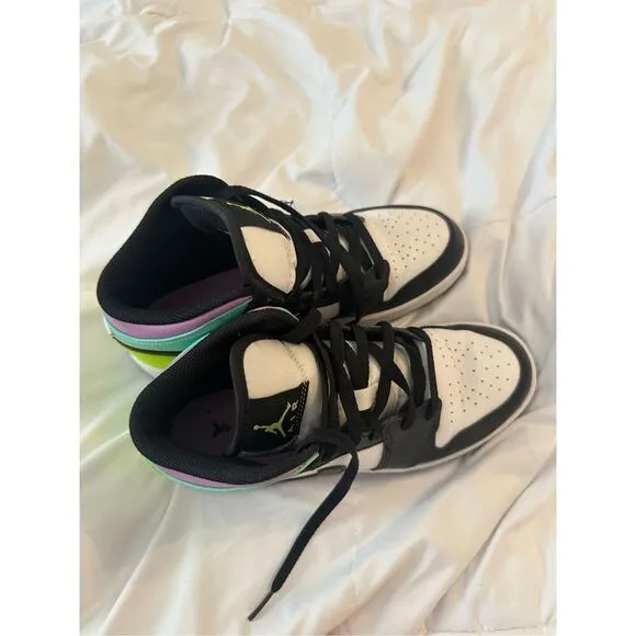 Nike Kid's Boy's Jordan 1 Mid GS Pastel Sneaker Shoes White Green Size 5.5Y