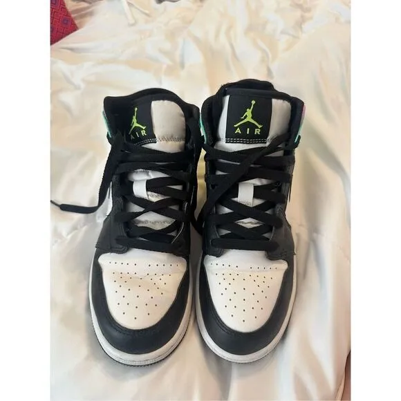 Nike Kid's Boy's Jordan 1 Mid GS Pastel Sneaker Shoes White Green Size 5.5Y