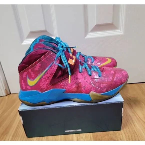 Nike LeBron Soldier VII Basketball Shoes 12