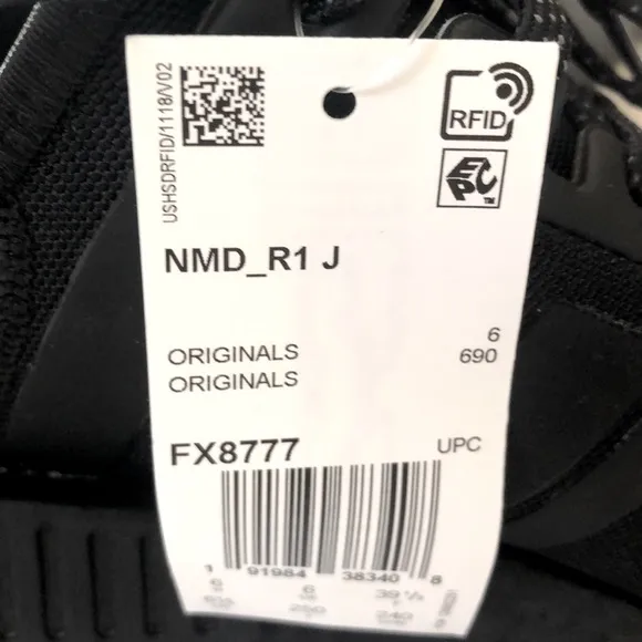 NMD R1 j kids original Adidas sneaker, size 6 1/2, FX8777 all black, new.