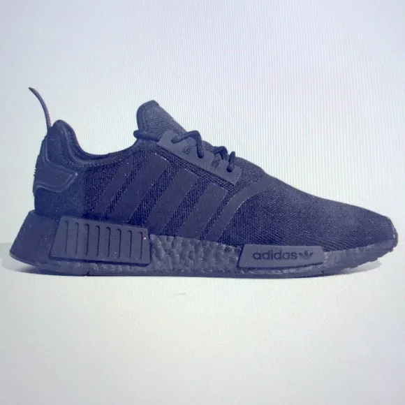 NMD R1 j kids original Adidas sneaker, size 6 1/2, FX8777 all black, new.