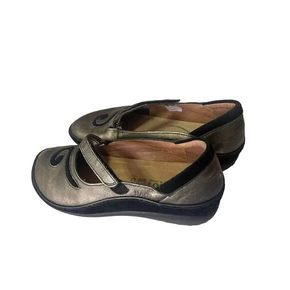 Noat Women's EUR 38 US 7 Metallic Matai Metal Leather Mary Jane Shoes