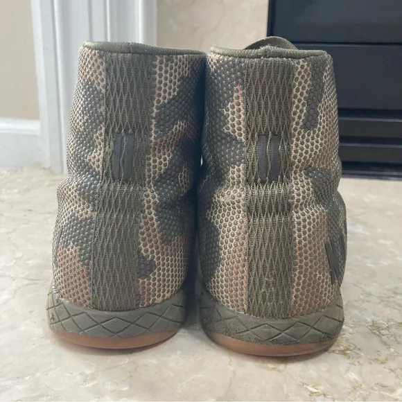NoBull High-Top Woodland Camo Trainer Shoes, Men’s Size 6/Women’s 7.5