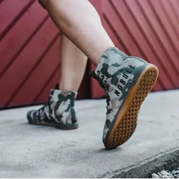 NoBull High-Top Woodland Camo Trainer Shoes, Men’s Size 6/Women’s 7.5