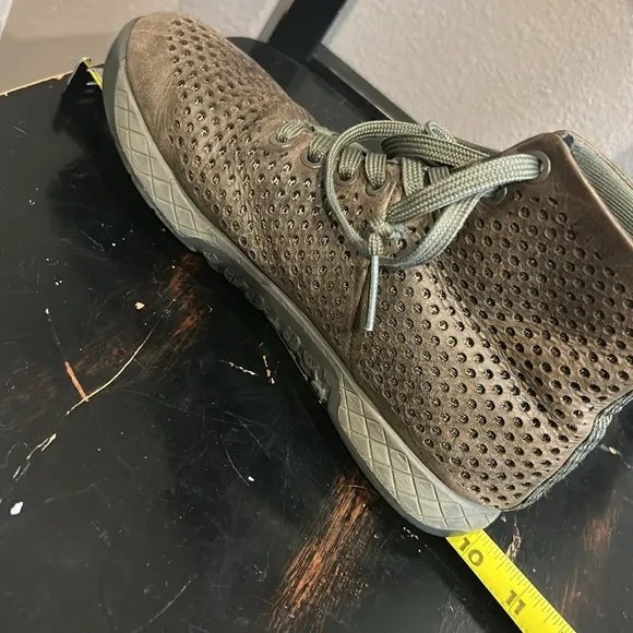 NOBULL TRAINER HIGH- TOP SHOES unisex.