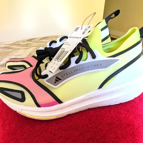 NWB ADIDAS BY STELLA McCARTNEY ULTRA BOOST LIGHT WOMEN SHOES