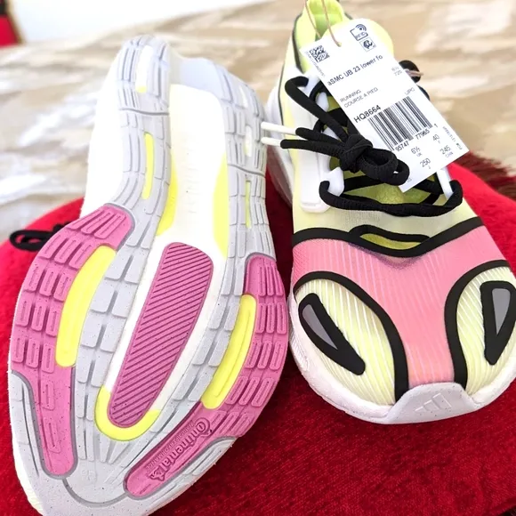 NWB ADIDAS BY STELLA McCARTNEY ULTRA BOOST LIGHT WOMEN SHOES