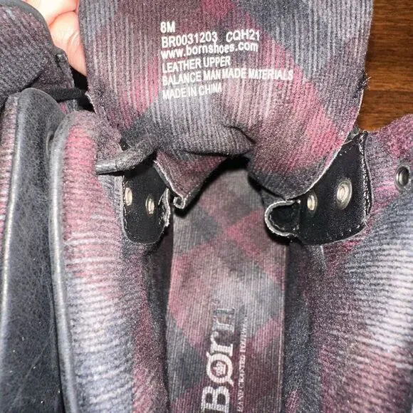 NWOB Born Codi Lace Up Waterproof Boots