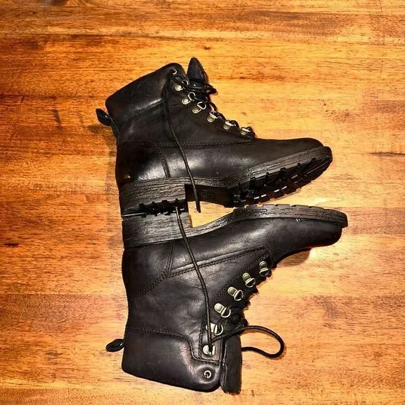NWOB Born Codi Lace Up Waterproof Boots
