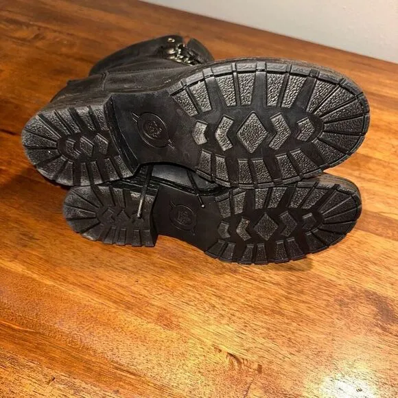 NWOB Born Codi Lace Up Waterproof Boots