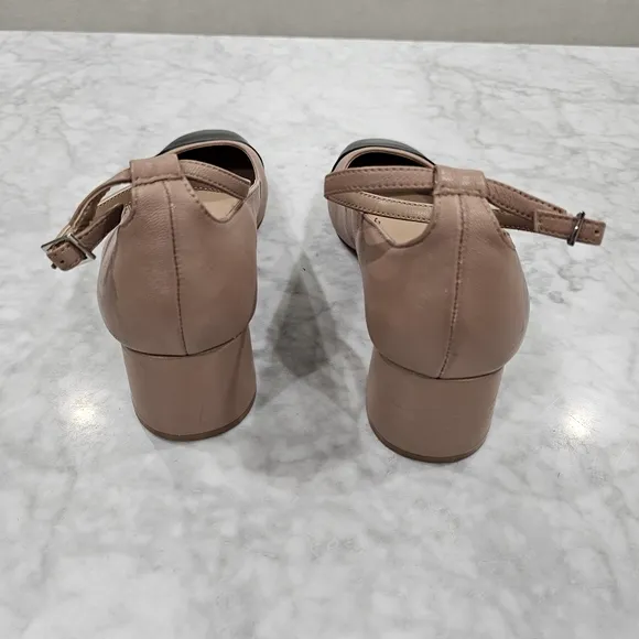 NWOB Steve Madden Eli Pumps‎ Nude and Black size 9.5